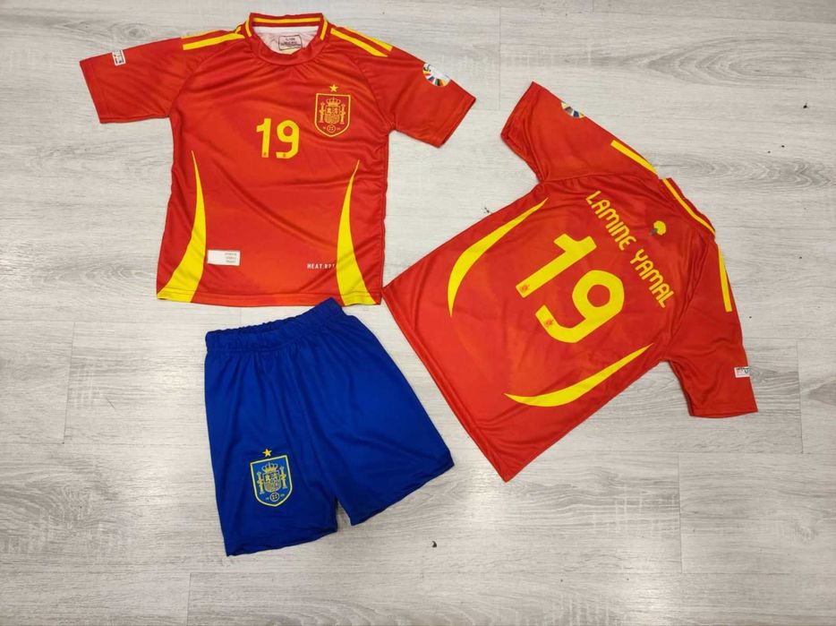 ПРОМО екип с топка Ямин Ямал Barcelona 2024 ново yamine Yamal