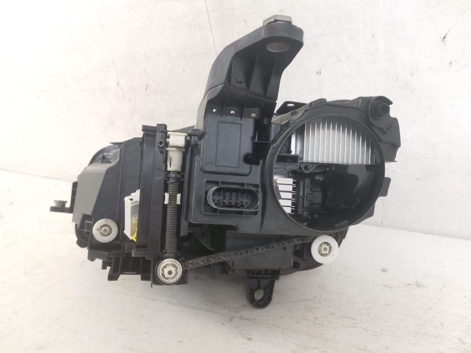 Фар Дясно MultiBeam Led Мерцедес-Бенц ГЛЕ-Клас / Mercedes-Benz GLE-Cla