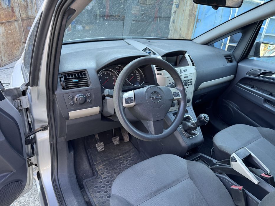 Opel Zafira B 1.7DTJ 110кс 2009г На Части