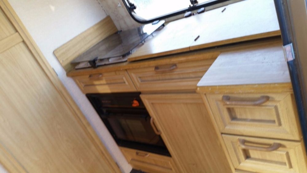 Каравана - 3,5,7-8 MECTНA, форселт, кемпер... регулярни доставки