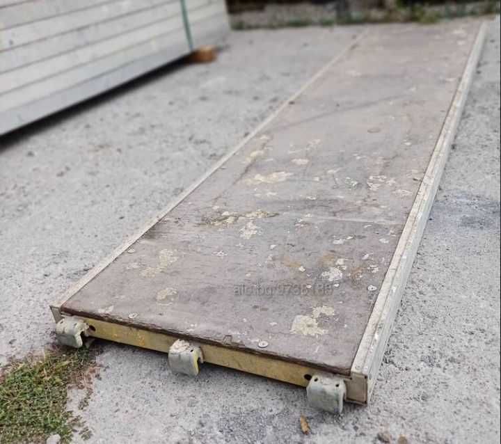 Пътеки за немско скеле Layher