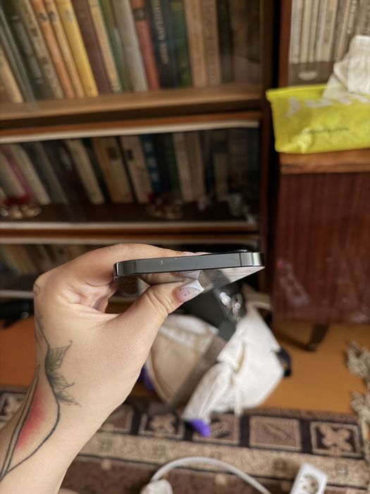 Продам Iphone 12 pro max 256 gb