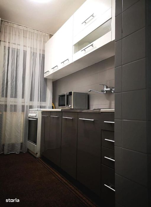 Apartament cu 2 camere, 42 mp, et. 3 din 4, Str. Prahova , Careiului — fotografia 1