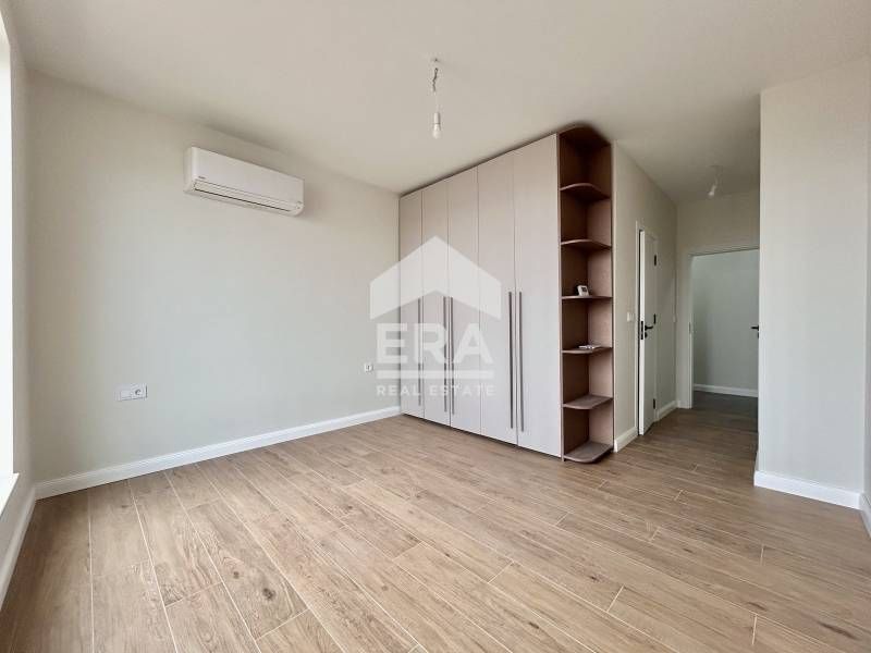 Дава се под наем Тристаен апартамент в София, Лозенец - 132 кв.м за 2000 € - Снимка #8