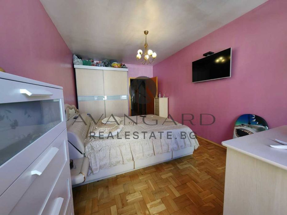 Продава се Тристаен апартамент в Пловдив, Център - 103 кв.м за 2000 €/кв.м - Снимка #5