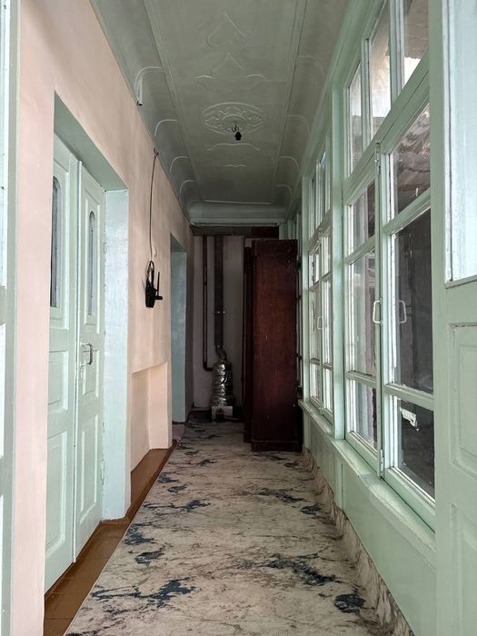 Arenda Yakkasaroy rakat hovli ijaraga 

3/1/1

Площадь: 300 м² 66

Цен