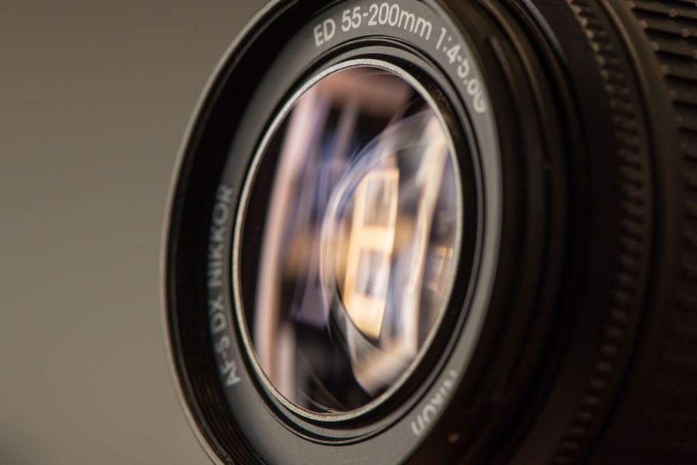 #2 Nikon фотоапарат + два обектива и аксесоари Никон