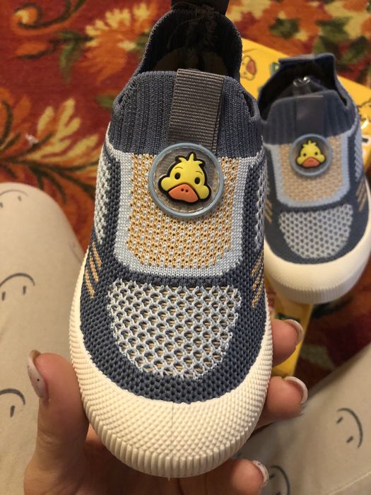 Продам кроссовки