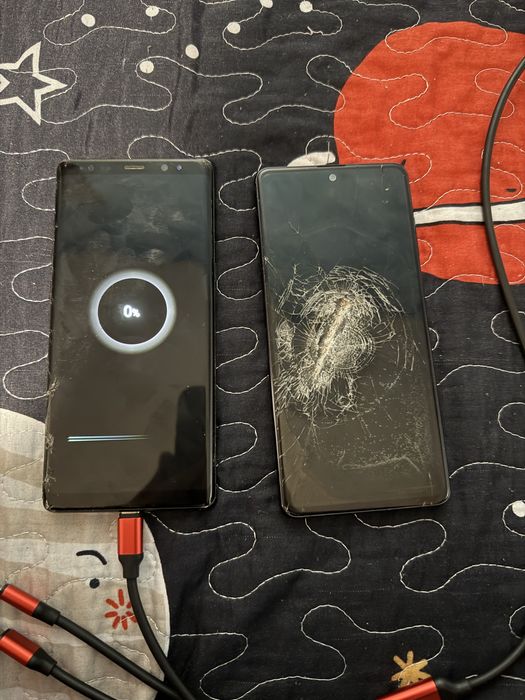 Vând telefoane defecte necesita display