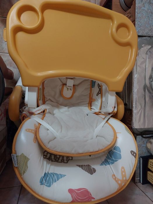 Scaun de masă pentru copii Wunderkid