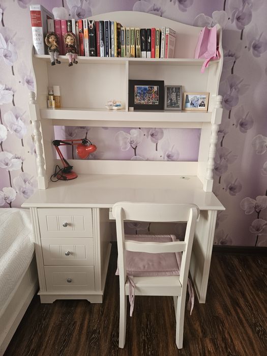 Продам срочно мебель в отличном состоянии