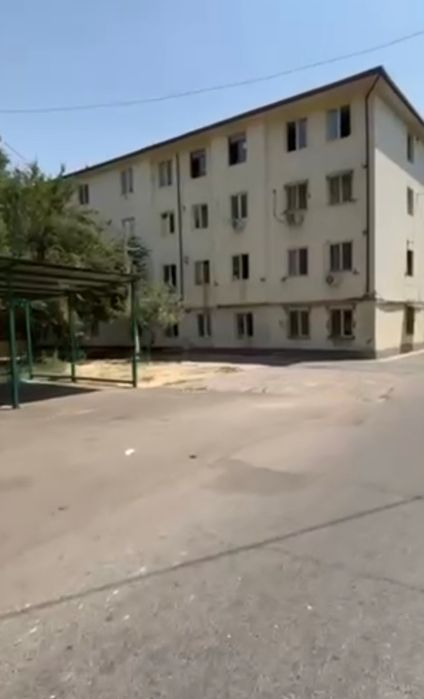 ТТЗ массивида 1 хоналик 2 каватда ремонти бор квартира сотувда