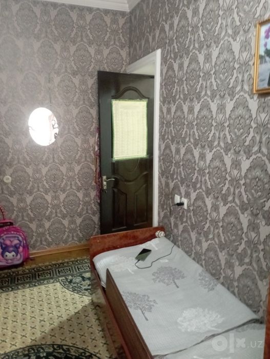 3 xonalik uy sotiladi 65 kvadirat tek qilovrasilar
