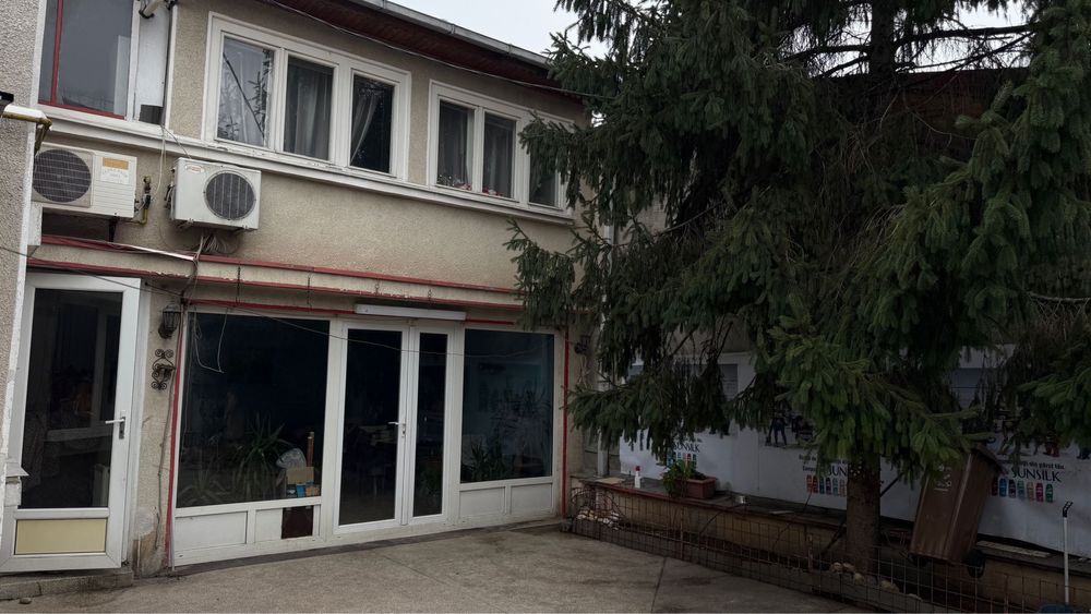 Vand urgent casa la curte zona Baicului Electronica