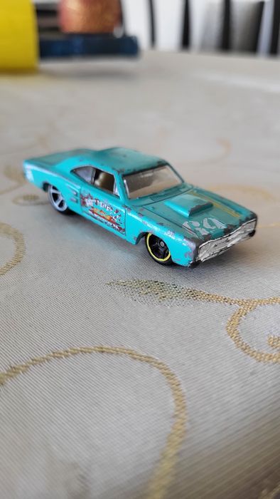 Hot Wheels '69 Dodge Coronet Super Bee