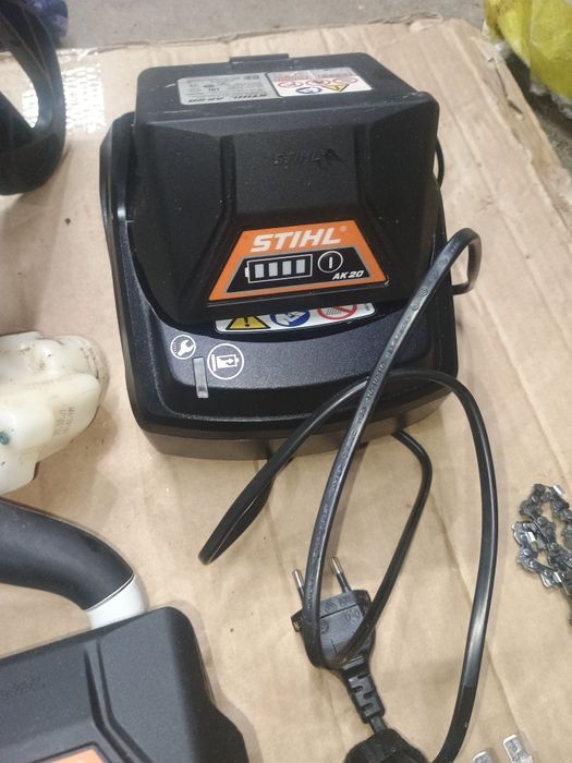 Акумулаторна резачка stihl msa120c