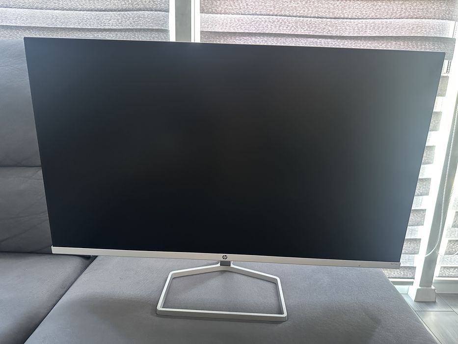 Продавам монитор HP, series 5, 527sa, 27''