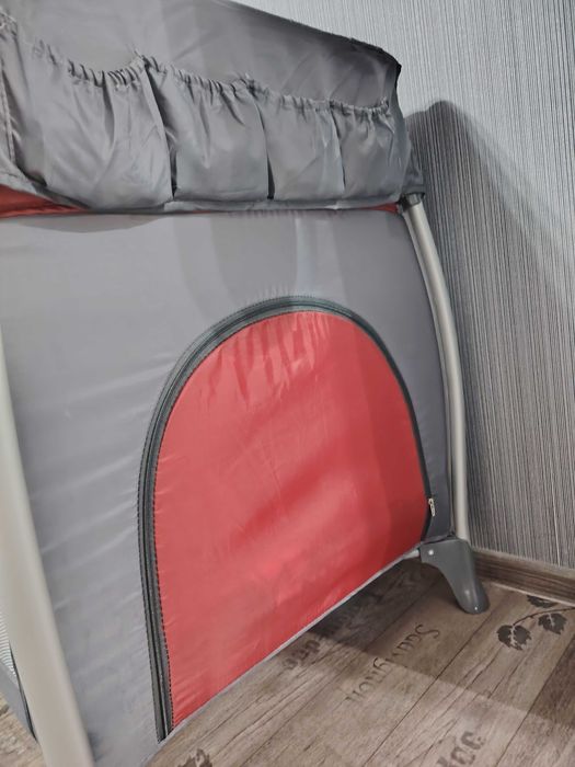 Сгъваема кошара на две нива