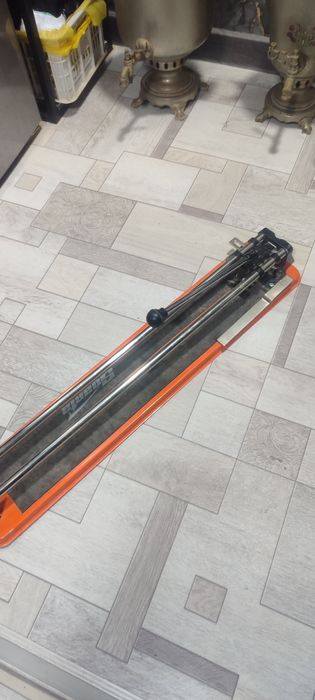 Плиткорез 60 см для керамической плитки продам