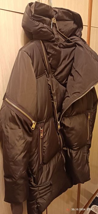 Пуховик фирменный Black Island