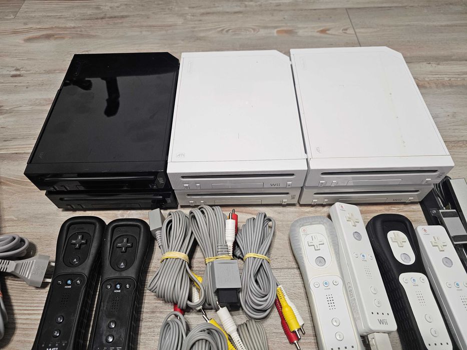 Consola Ninendo Wii Neagra/Alba