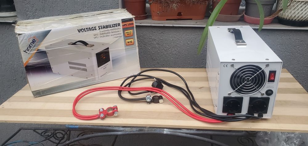 Invertor / UPS sinus pur 12 V 1000VA 700W NOU.