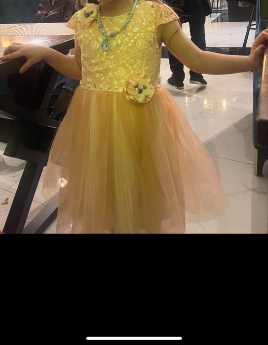 Продам платье в хорошим состояния