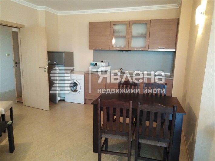 Продава се Двустаен апартамент в Царево - 74 кв.м за 1190 €/кв.м - Снимка #2