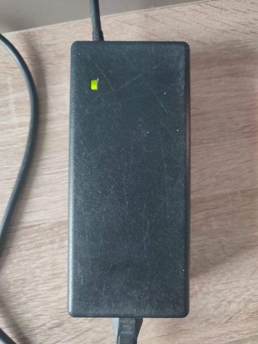 Încărcător bicicleta electrica