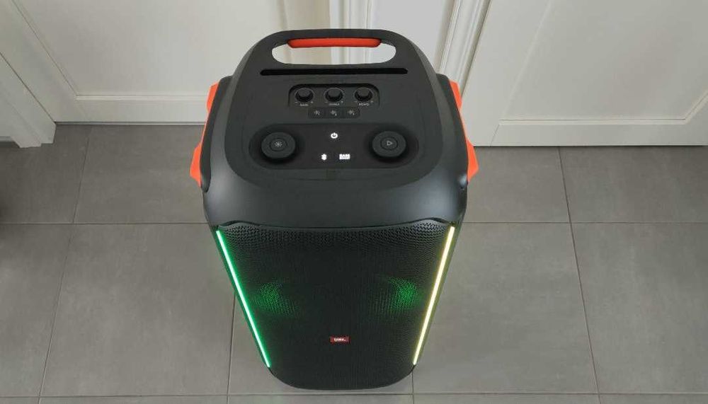 Inchiriez boxe JBL partybox 710