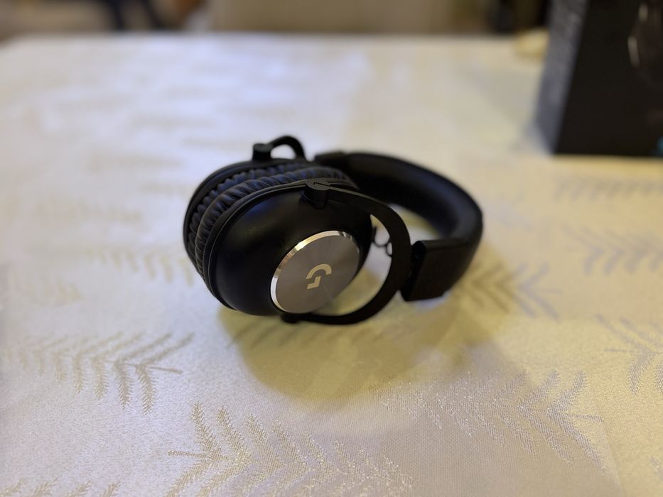 Игровые  Наушники Logitech G Pro