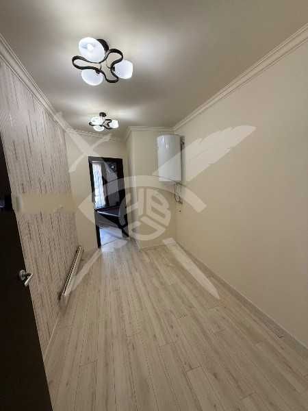 Продава се Четиристаен апартамент в Бургас, Център - 142 кв.м за 1868 €/кв.м - Снимка #7