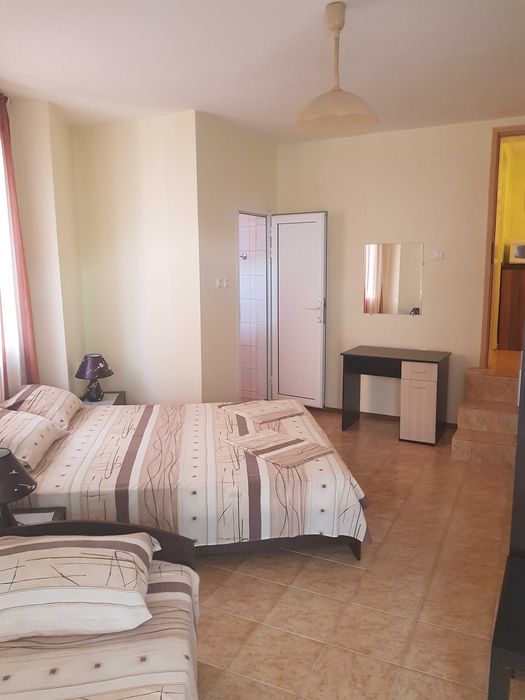 Първа линия студия в Поморие