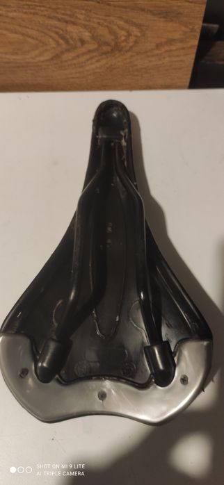 Седалка за велосипед Selle Italia и велосипедни къси гащи