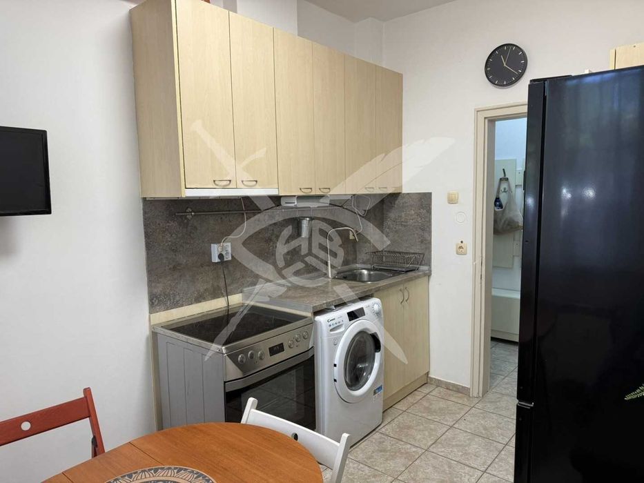 Дава се под наем Двустаен апартамент в София, Център - 36 кв.м за 650 € - Снимка #2