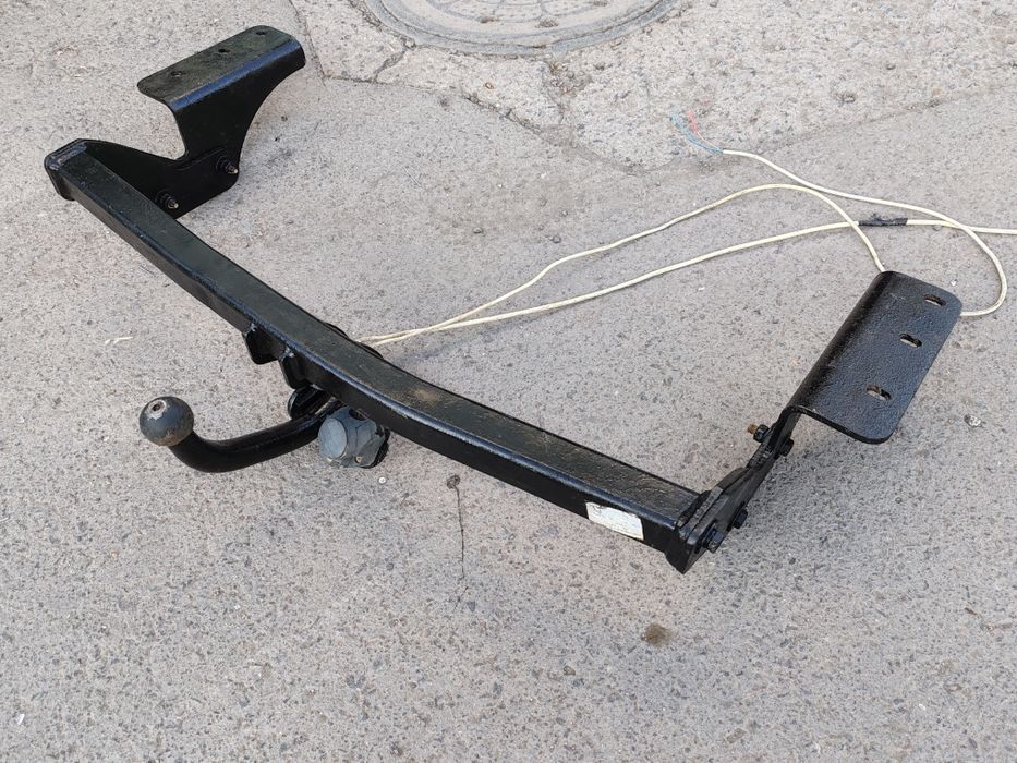 Фаркоп на Toyota RAV 4