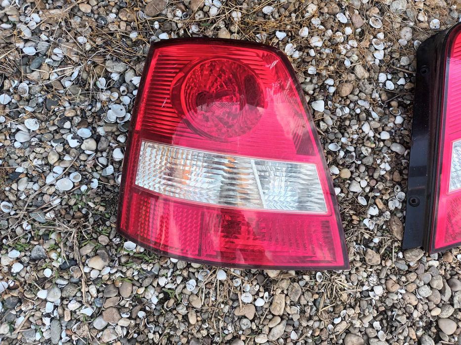 ляв и десен стоп за киа соренто 02 - 06 кия KIA SORENTO