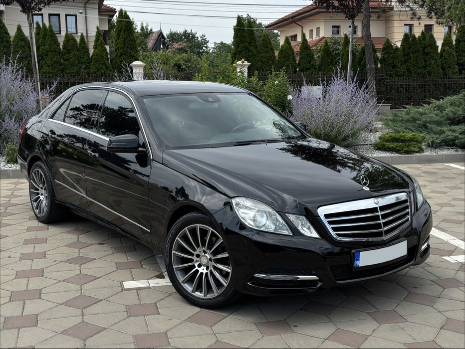 MERCEDES-BENZ E-Class