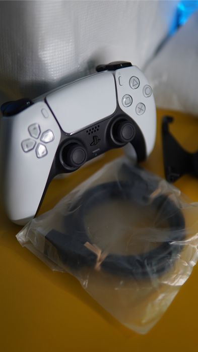 Продам PlayStation 5