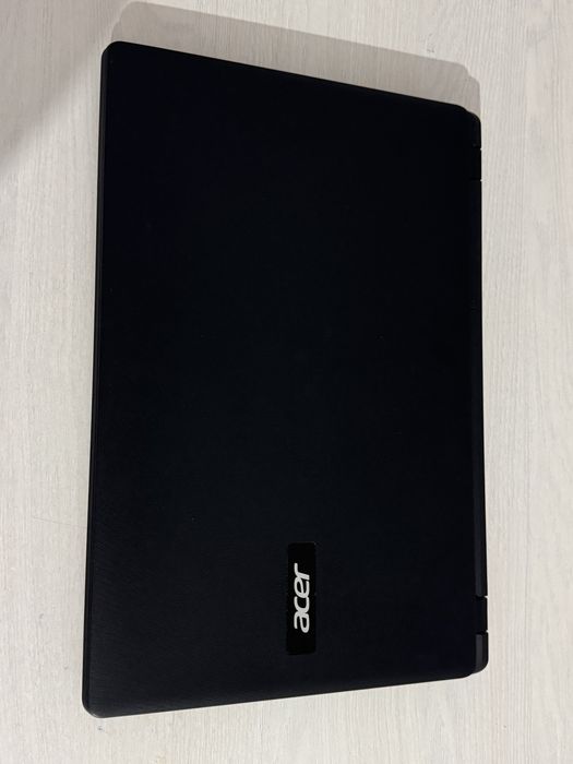 Ноутбук Acer Extensa 2519 / 256 GB / 4GB RAM / Windows 10