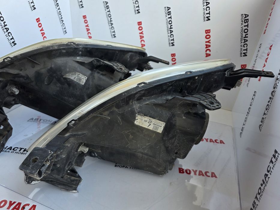 Десен фар Honda CR-V II 02-06г
