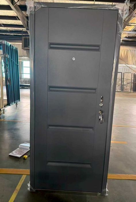 Входни метални врати на склад в София