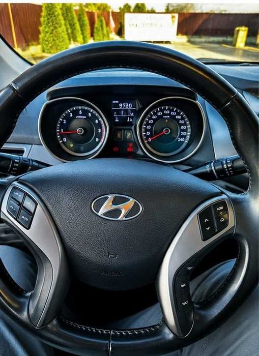 Hyundai Elantra 1.6 MPi