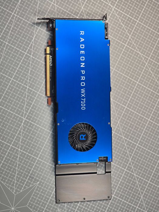 Placa Video AMD Radeon Pro WX 7100 8GB – Workstation / CAD / 3D / 4 x DisplayPort