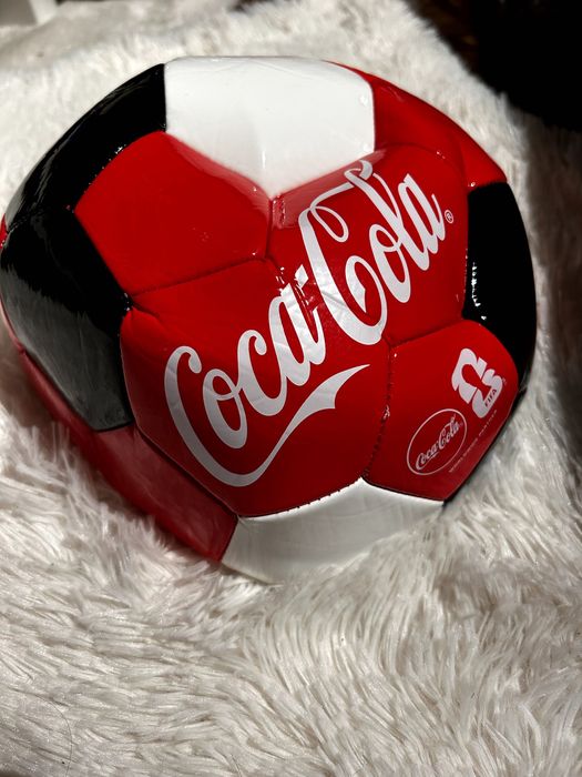Топка на Кока Кола 2026 Coca Cola