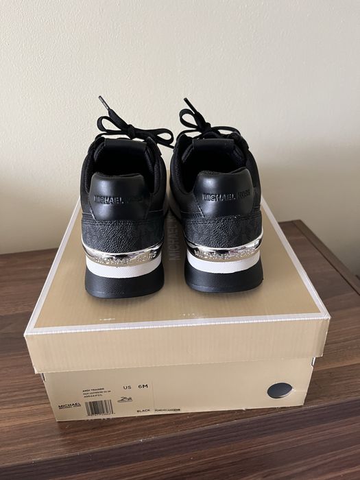 Женская обувь Michael Kors