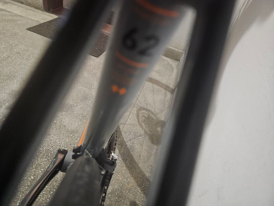 Bicicleta cube attain full Shimano tiagra