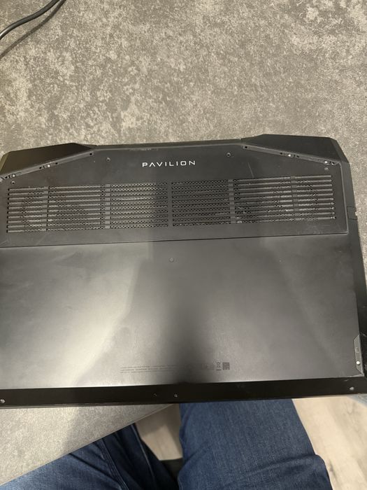 Laptop HP Pavilion I7. 9750H 24 Gb Ram3