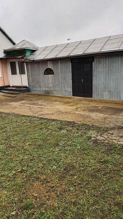 Casa batraneasca cu  6700mp teren , sat Balinesti, com. Gramesti