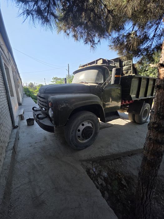 Zil 1978 yil mator karopkada ishi yoq